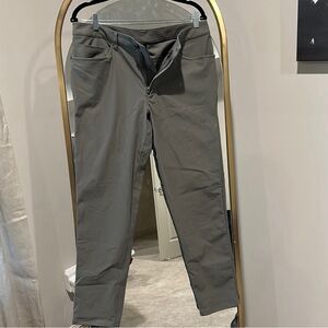 Lulu lemon men’s Abc pants.